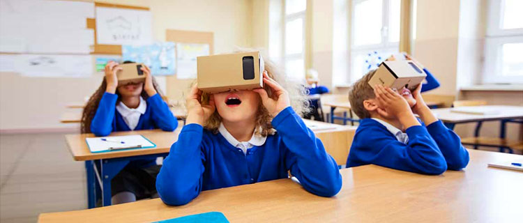 کاربردهای واقعیت مجازی (Virtual Reality)